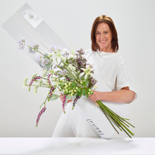 Afbeelding in Gallery-weergave laden, Zijden bloemen Moederdag arrangement
